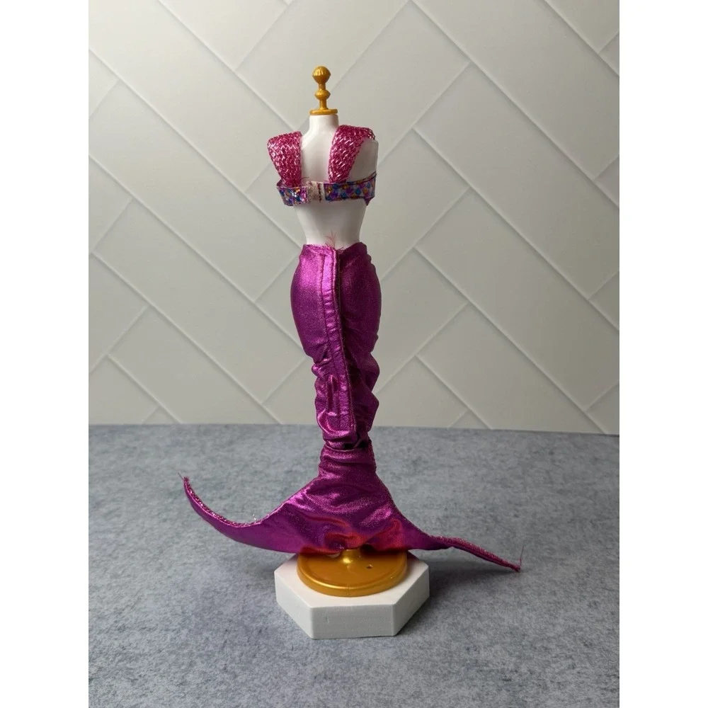 Vintage Barbie Jewel Hair Mermaid Teresa Magenta Mermaid Outfit Tail skirt & Top